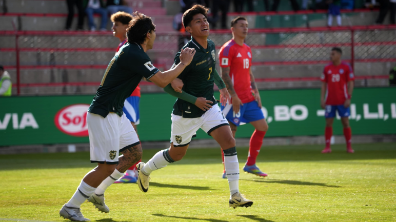 BOLIVIA DERROTA 2‑0 A CHILE